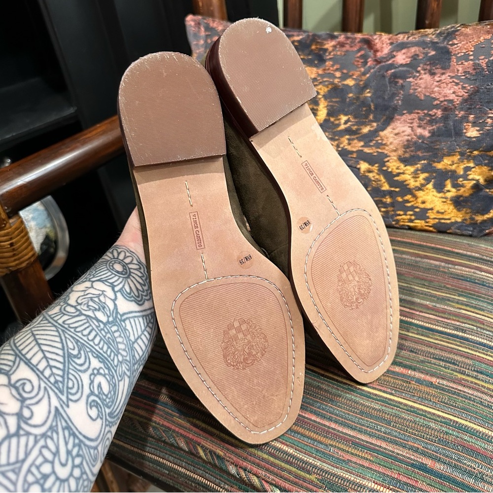 Vince Camuto “Cretinian” Olive Green Suede Loafers – 8.5 - Picture 10 of 12